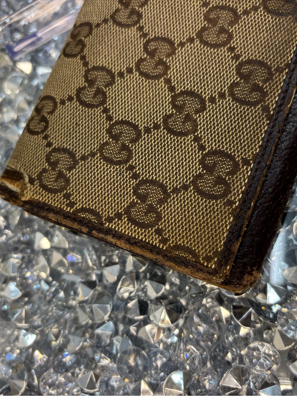 Gucci GG Canvas Continental Wallet - Picture 8 of 14